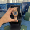 AUDEMARS PIGUET ROYAL OAK SUIZO - ROSE GOLD FONDO AZUL