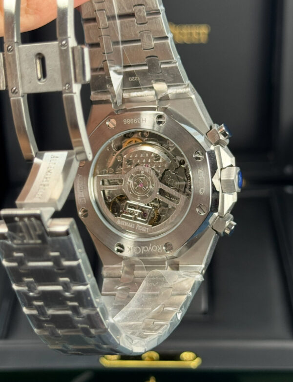 AUDEMARS PIGUET ROYAL OAK CRONÓGRAFO SUIZO - FONDO BLANCO