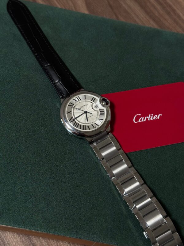 CARTIER BALLON BLEU SUIZO DOBLE EXTENSIBLE - FONDO BLANCO