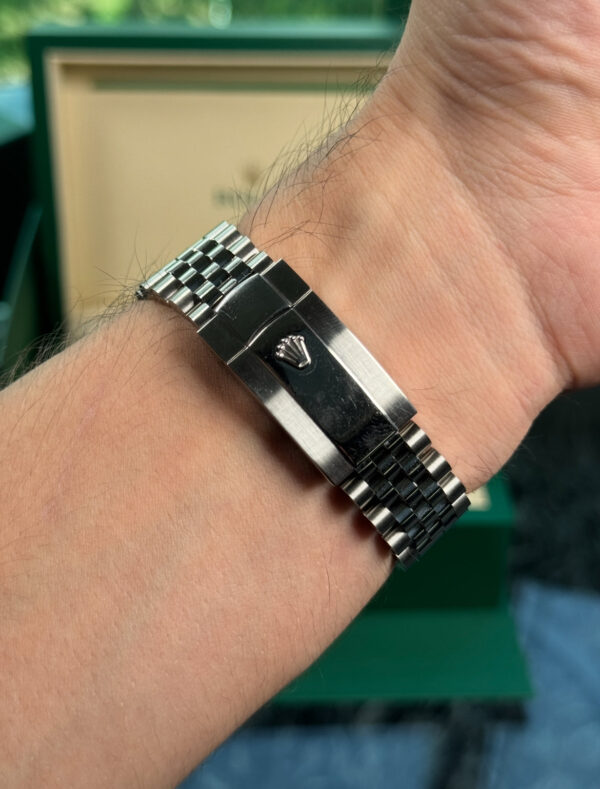 ROLEX DATEJUST 40MM SUIZO - FONDO VERDE
