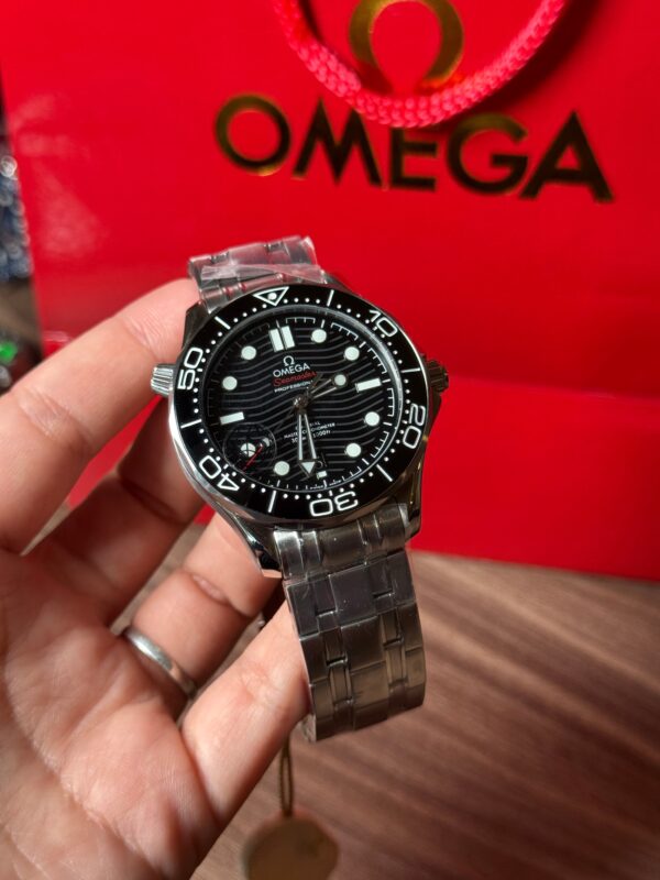 OMEGA SEAMASTER DRIVER 300M AUTOMÁTICO - FONDO NEGRO SUIZO