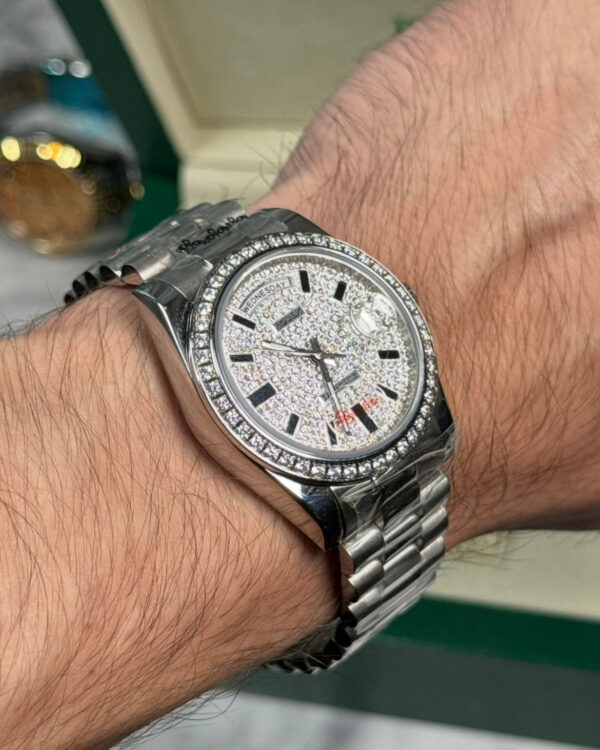 ROLEX DAY- DATE DIAMANTES PLATEADO