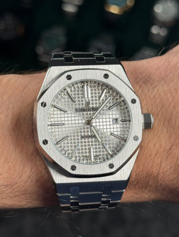 AUDEMARS PIGUET ROYAL OAK - FONDO BLANCO