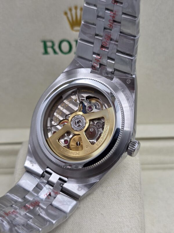705a11f3-9113-4865-a482-77e730b3a095.jpg ROLEX LAND ‑ DWELLER 2025