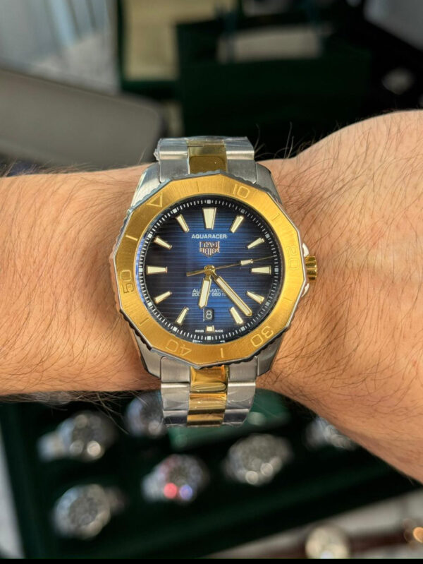 TAG HEUER  AQUARACER PROFESSIONAL 200 DATE